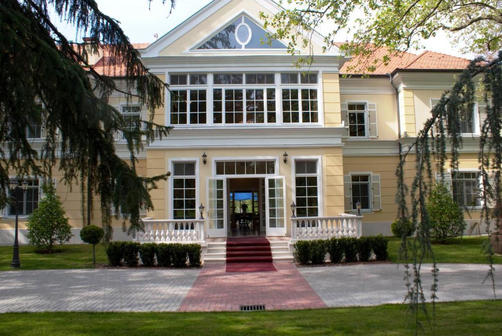 Chateau Visz Екстериор снимка